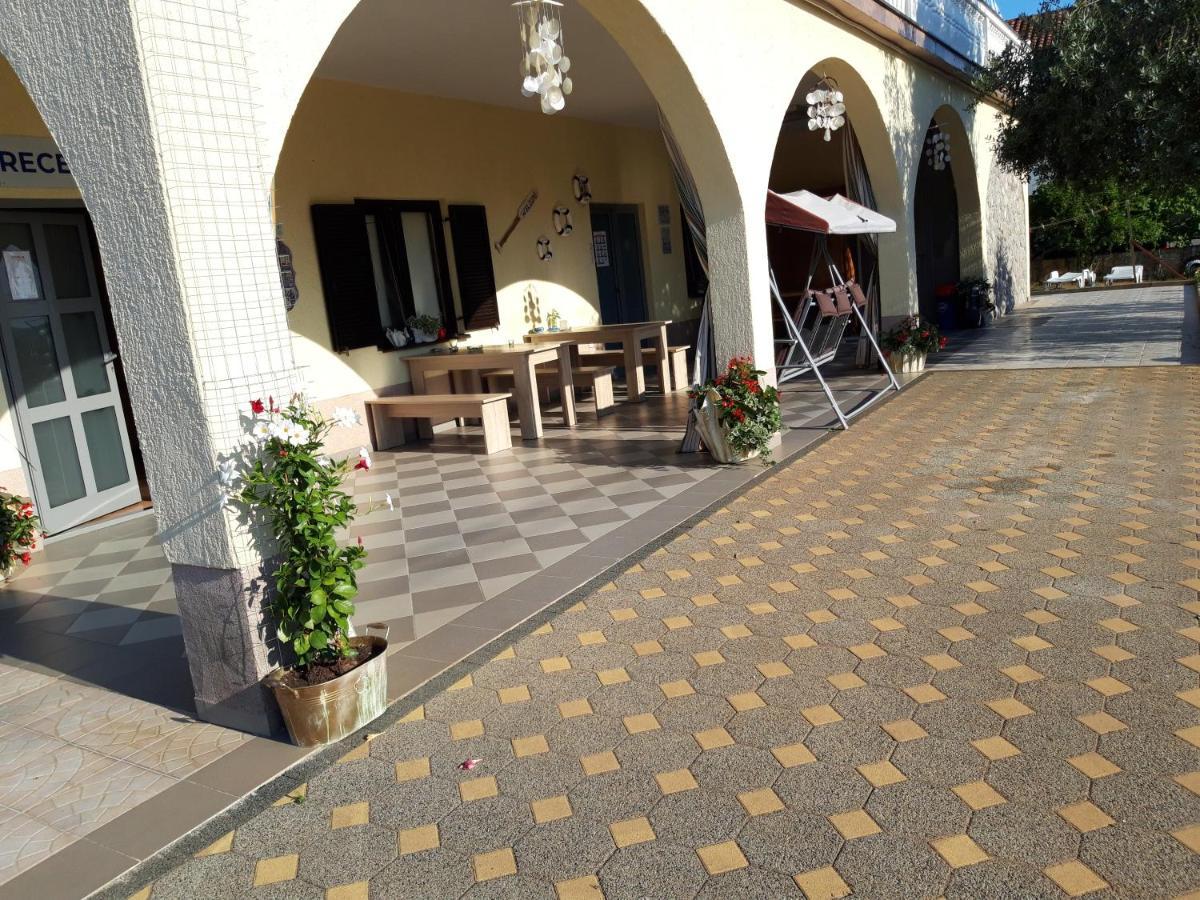 Hostel Marinus Sveti Vid-Miholjice Zewnętrze zdjęcie